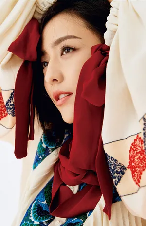 佟丽娅最新魅力写真大片_3