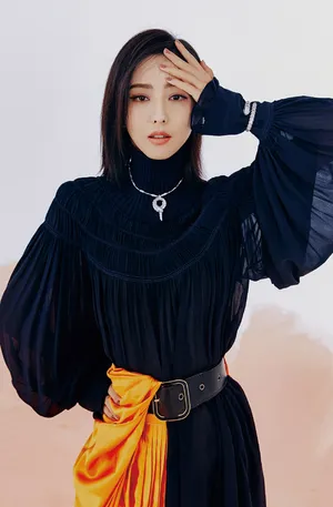 佟丽娅最新魅力写真大片_5