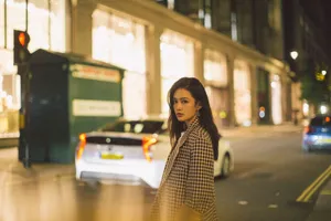 李沁深夜街拍写真图片_7