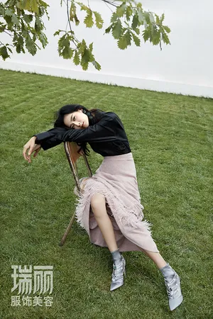 王媛可瑞丽服饰美容杂志封面写真