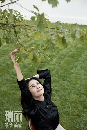 王媛可瑞丽服饰美容杂志封面写真_3