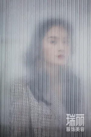 王媛可瑞丽服饰美容杂志封面写真_7