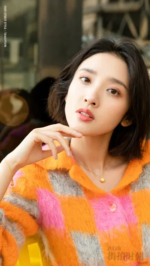唐艺昕温柔甜美写真图片_5