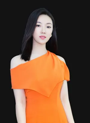 菅纫姿长裙随性利落写真图片_3