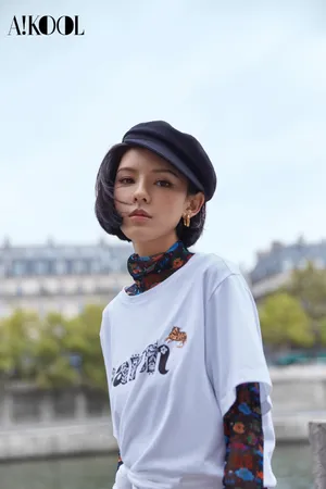 张予曦清新甜美写真图片