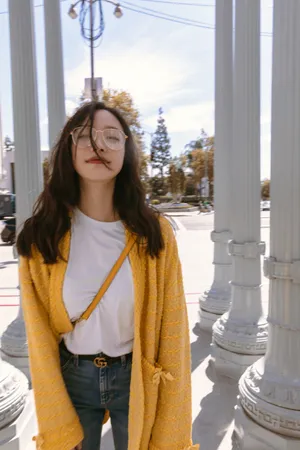 倪妮清爽明媚街拍图片_4
