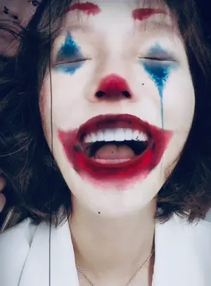 王珞丹小丑妆容自拍图片_7