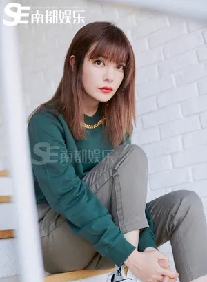 赵薇优雅靓丽写真图片_6