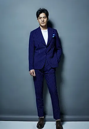 马敬涵型男风儒雅帅气写真_3