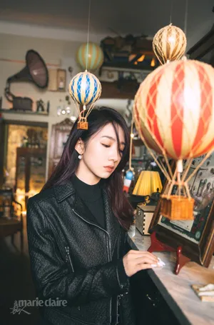 孟美岐时尚米兰街拍写真图片_1