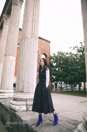 孟美岐时尚米兰街拍写真图片_6