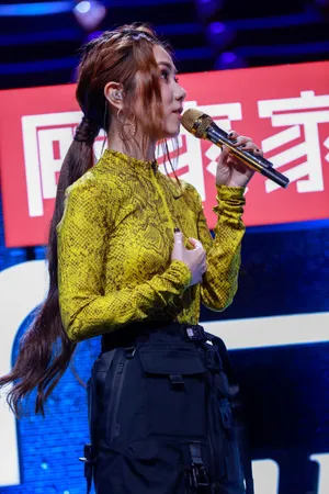 邓紫棋性感美艳写真图片_7