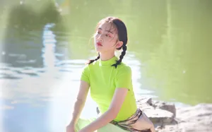 邓恩熙双马尾清秀甜美图片