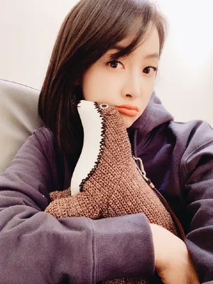 宋茜俏皮居家私服照图片