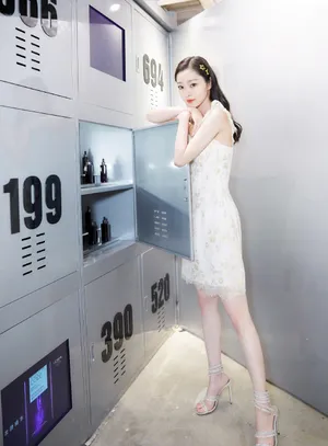 宋轶白裙性感优雅写真图片