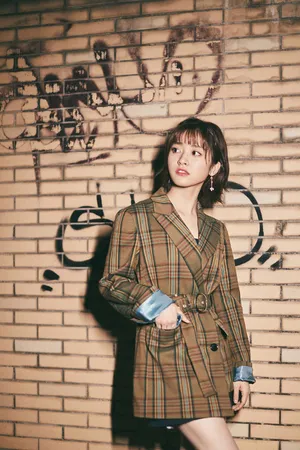 沈月甜美复古写真图片_3