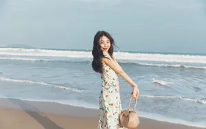 程晓玥唯美海边旅拍照图片