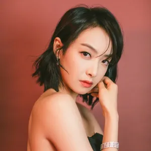 宋茜抹胸长裙性感写真图片_5