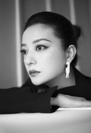 赵薇超A干练写真图片_5