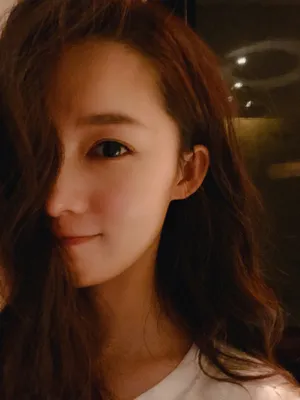 李沁俏皮私服自拍照图片_8