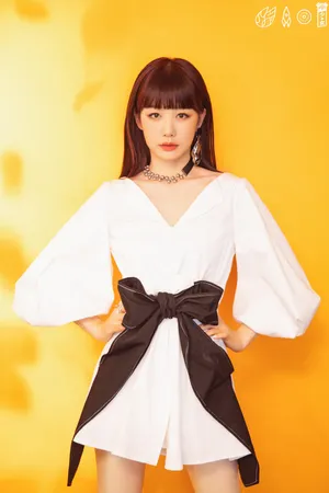 火箭少女101芭莎明星慈善夜图片_7