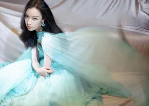 倪妮芭莎明星慈善夜性感迷人写真_3