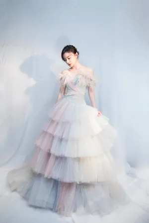 袁姗姗芭莎明星慈善夜性感图片_5