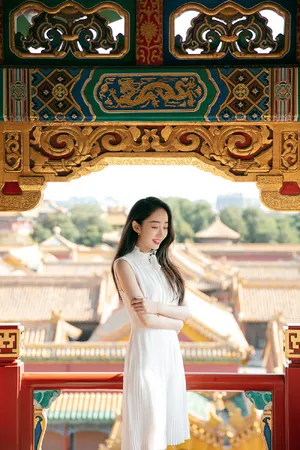 蒋梦婕轻甜优雅写真图片