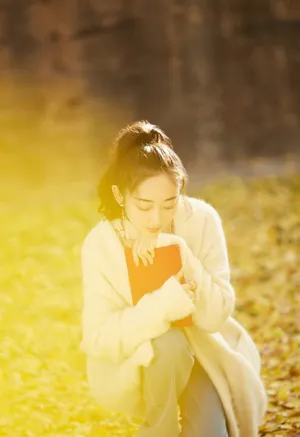 蒋梦婕轻甜优雅写真图片_4
