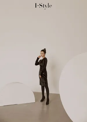 安悦溪性感深v诱人写真图片_2