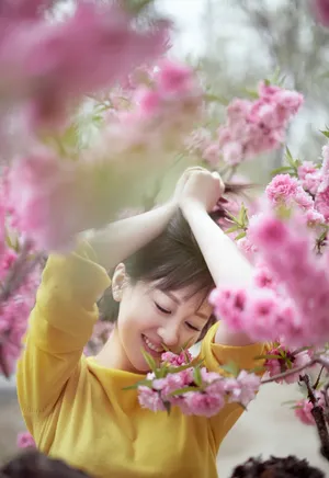 美女明星练练甜美可爱生活照图片