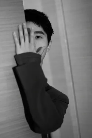 刘昊然俊朗少年感写真图片