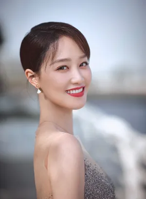 蓝盈莹金鸡奖仙气唯美写真图片_2