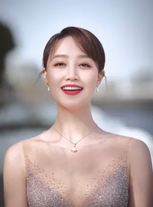 蓝盈莹金鸡奖仙气唯美写真图片_5