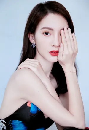 金晨露背蝴蝶裙优雅写真图片_7