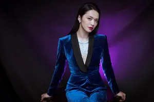 姚晨优雅复古迷人写真图片_3