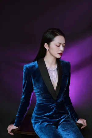 姚晨优雅复古迷人写真图片_5