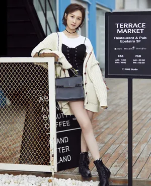 美女明星练练街拍写真图片_4