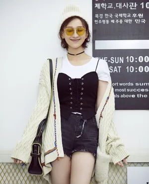 美女明星练练街拍写真图片_5