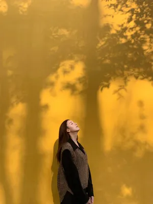 陈瑶唯美悠闲街拍照图片_3