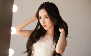 娄艺潇优雅唯美写真图片_3