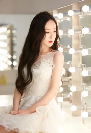 娄艺潇优雅唯美写真图片_9