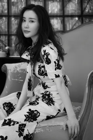 舒畅黑白优雅写真图片_4