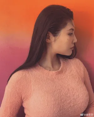 徐冬冬丰满性感写真图片