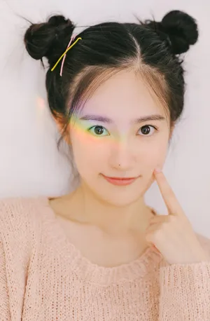 汤梦佳俏皮可爱居家写真图片_2