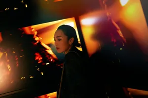 王紫璇绚丽光影写真图片_4