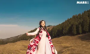 张含韵时尚复古写真大片_8