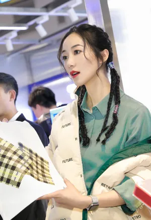 韩雪酷飒时尚写真图片_3