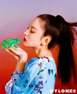 古力娜扎复古高马尾写真图片_1