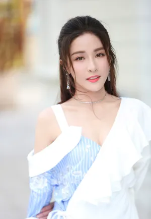 贡米迷人魅力性感时尚街拍写真_2